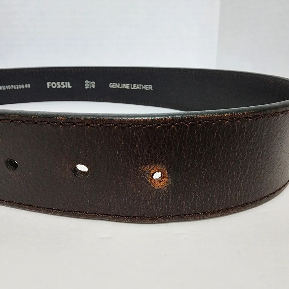 Fossil Brown Genuine Leather Belt Silver Buckle Size 100/40